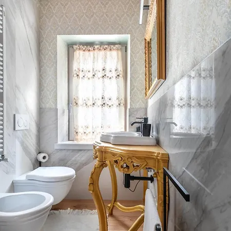Casa Largo La Piazzola בית הארחה