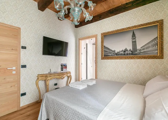 Casa Largo La Piazzola ゲストハウス 3*